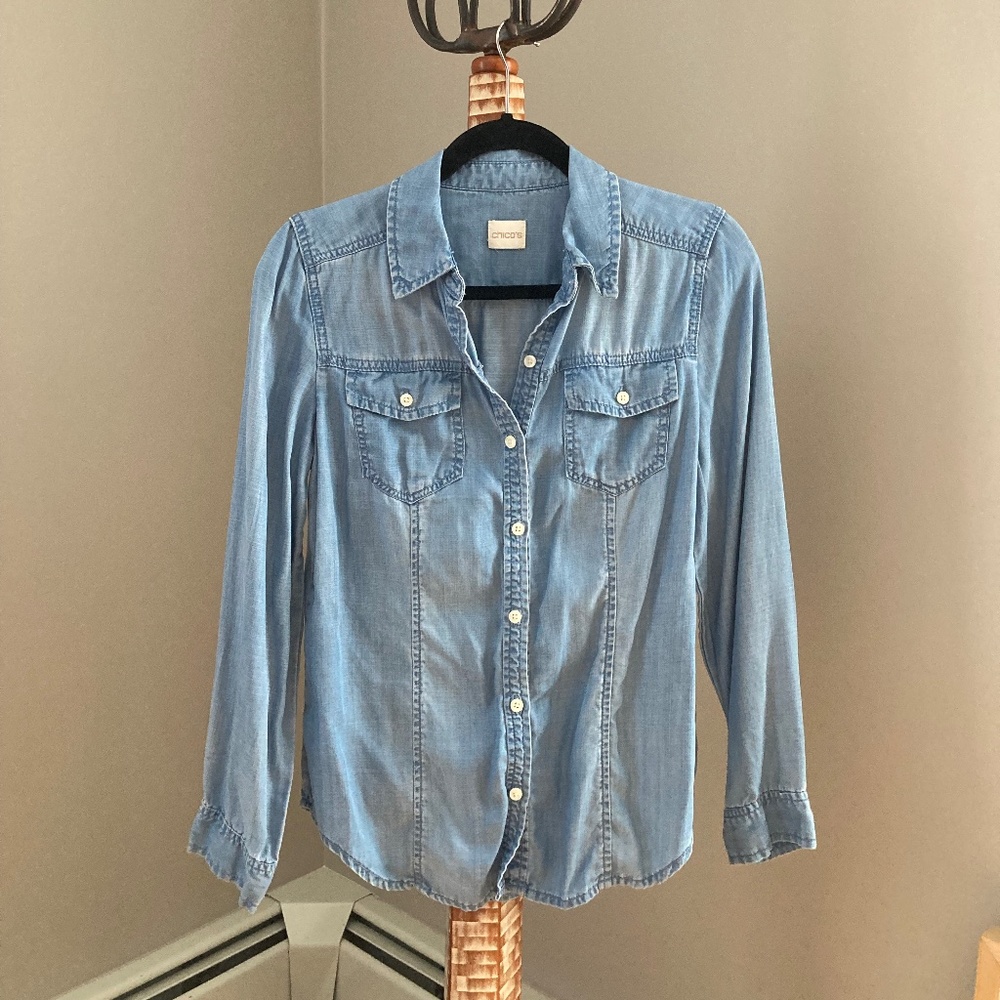 Chico's Jean Shirt, size S.